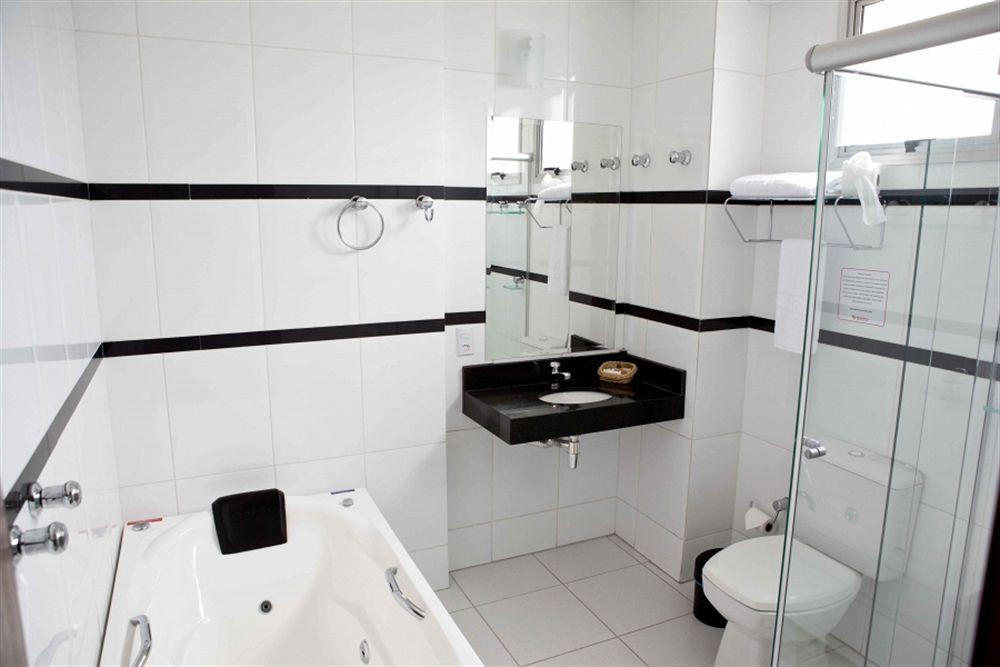 Serras Hotel Cuiabá Buitenkant foto